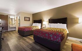 Perry Inn & Suites National Fairground I 75